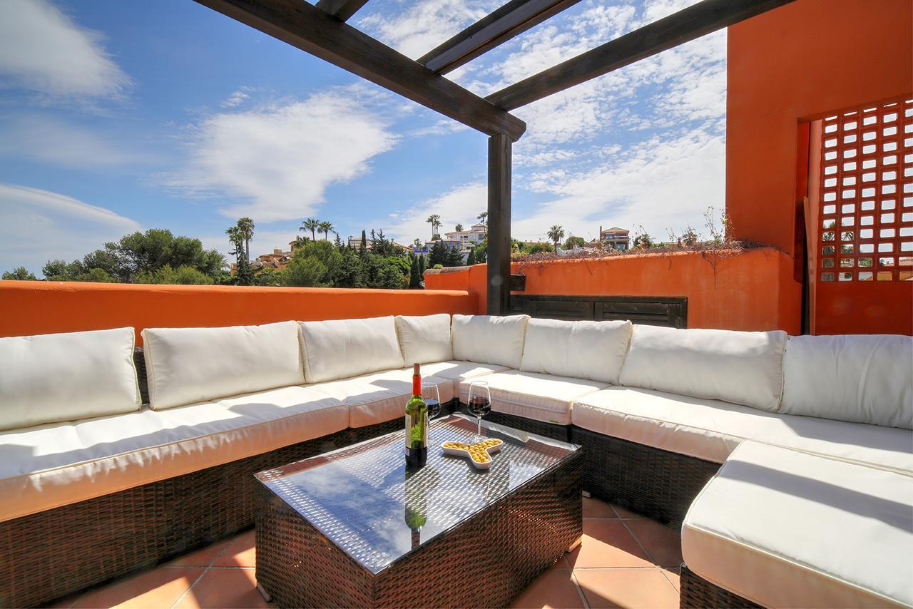 Ferienwohnung Jardines De Nueva Galera Cozy Penthouse Estepona Exterior foto
