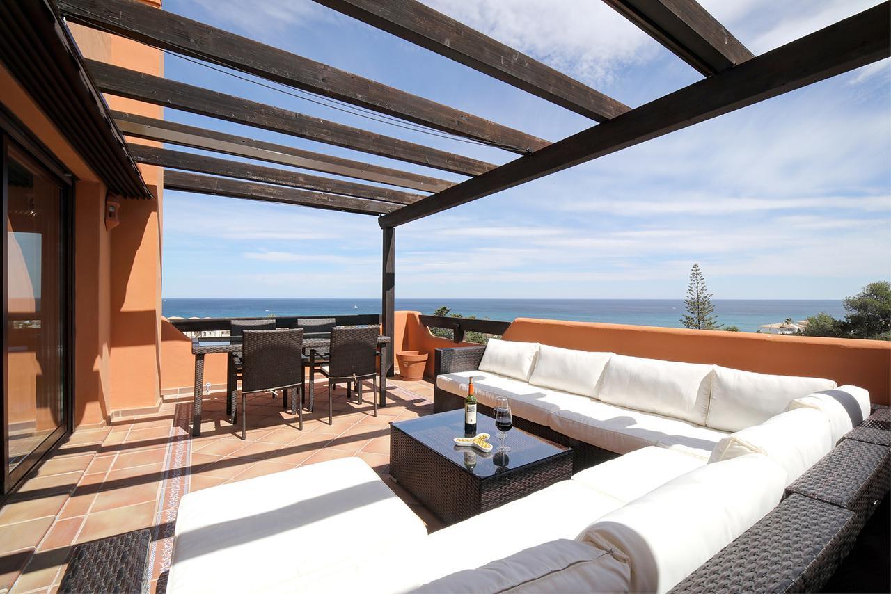 Ferienwohnung Jardines De Nueva Galera Cozy Penthouse Estepona Exterior foto
