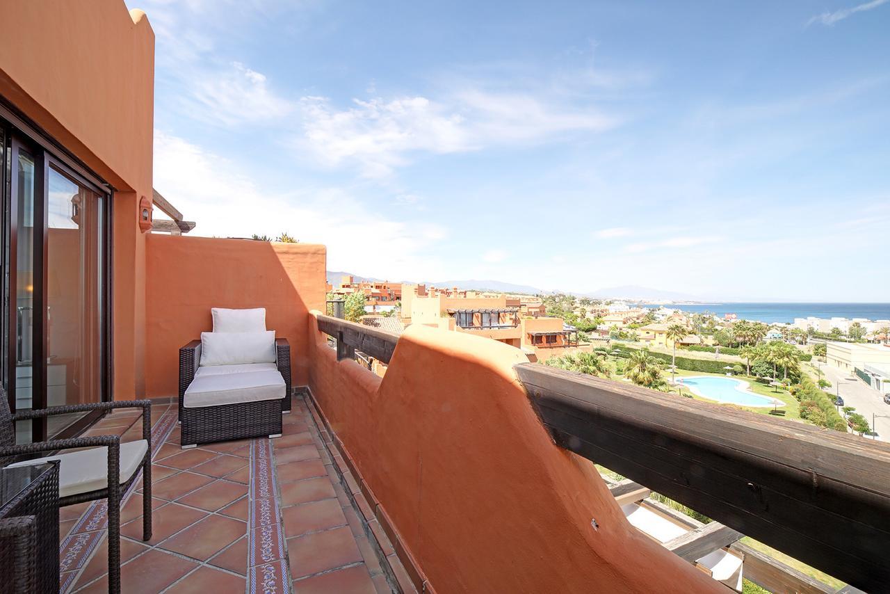 Ferienwohnung Jardines De Nueva Galera Cozy Penthouse Estepona Exterior foto